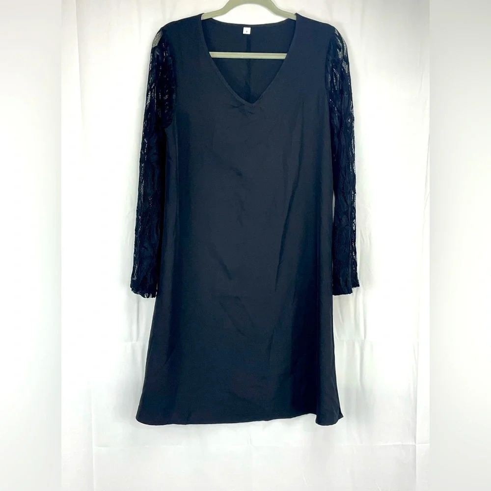 Womens Size Small Long Lace Sleeve Casual Black Dress